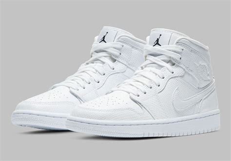 nike mid weiß|White Mid Top Shoes .